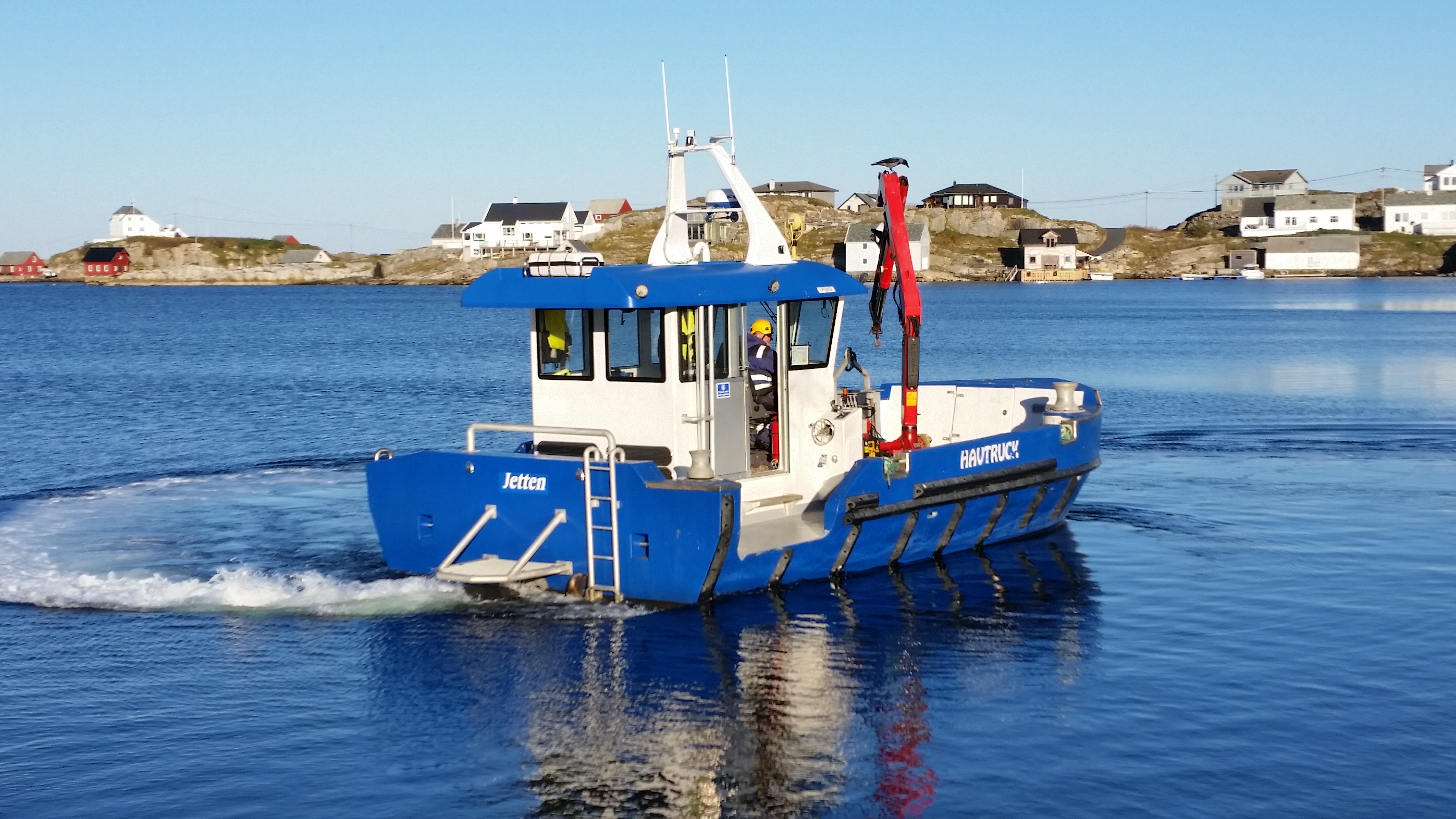 Fish farming service boats – tests, documentation, certification